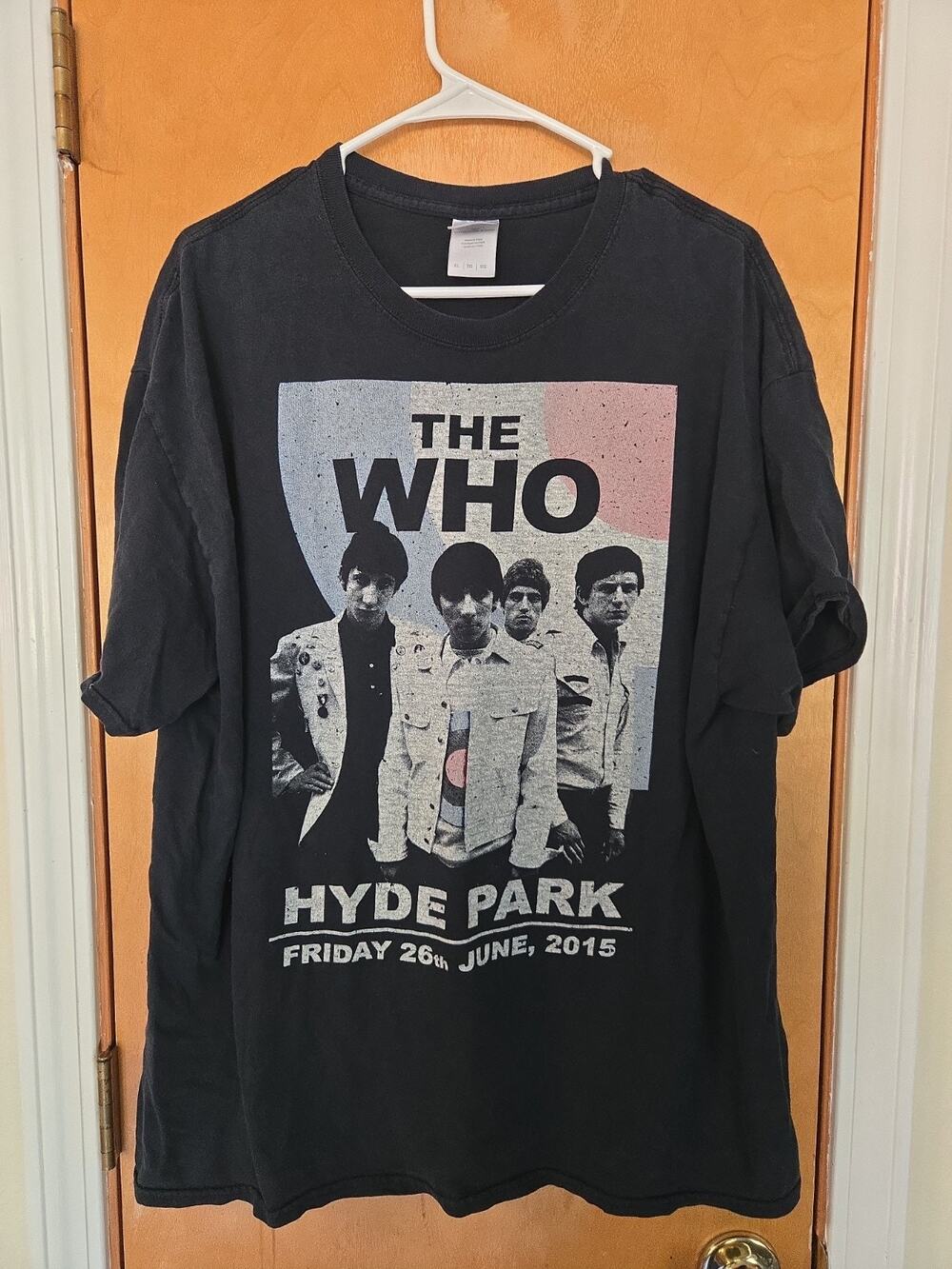 The Who Shirt Mens XL Black Crewneck Band Tee Concert 2015 Hyde Park Music